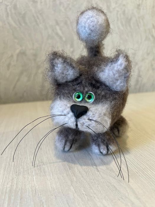 Продам сувенирного кота Федю!!!