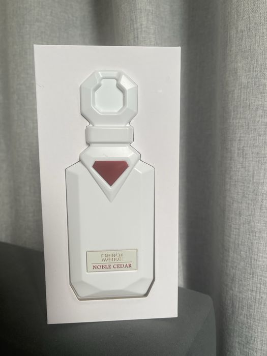 Парфюм Noble  Cedar