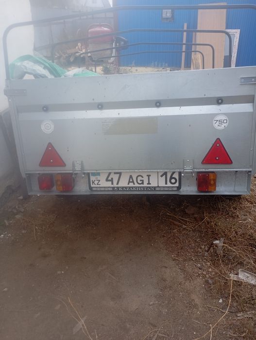Прицеп на легковой автомобиль