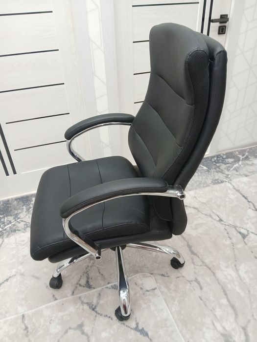 Kreslo ofis uchun mõljallangan