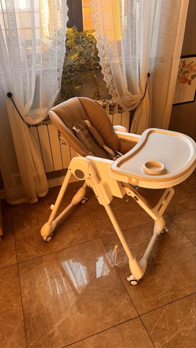 Стул для кормления детский