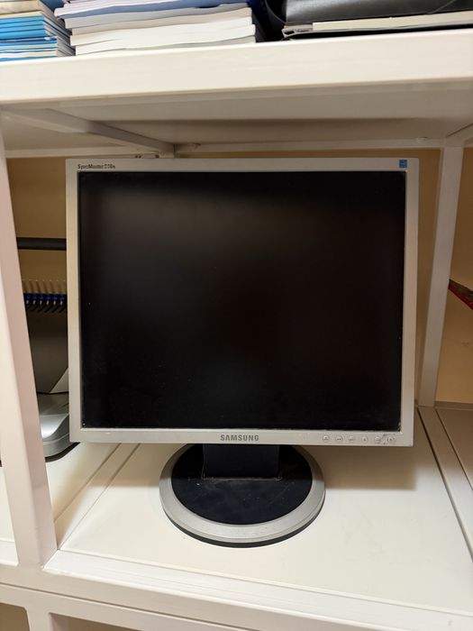 Принтер Xerox и мониторы samsung