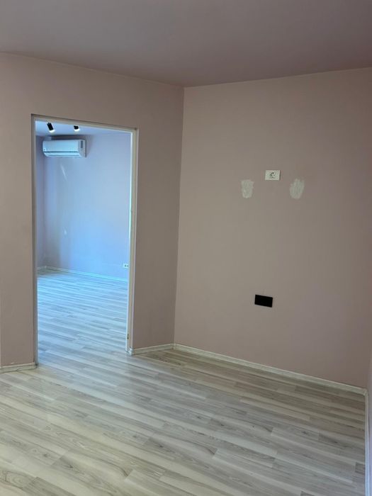 Apartament cu o camera zona Parneava
