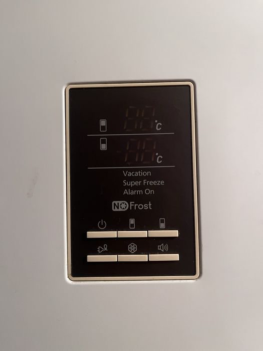 Продам холодильник