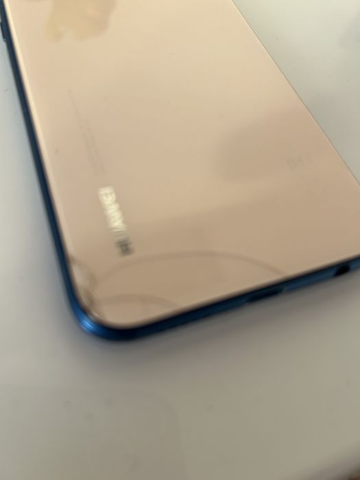 Vand Huawei P20 LITE