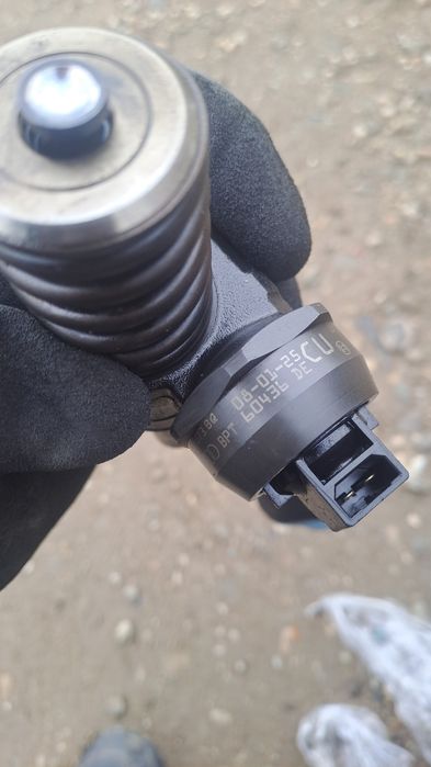 Injectoare wv Passat B6 2.0 BMP Cod 038130073BQ