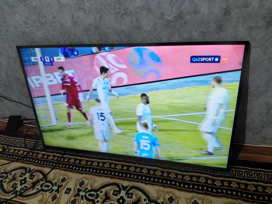 Телевизор Хайер смарт ТВ 127диагональ