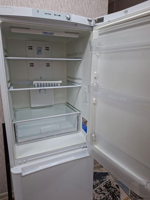 Холодильник сатылады !