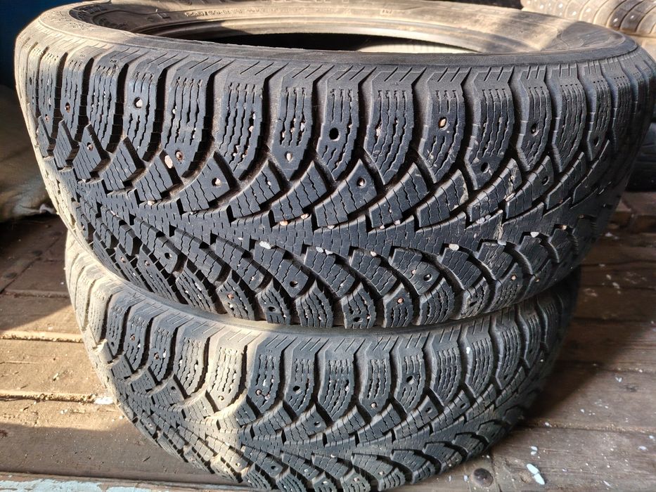 235/60/R18 Резина 2 шт. Балона