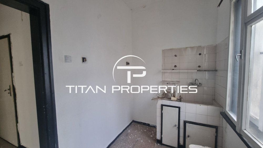 Продава се Етаж от къща в Пловдив, Център - 158 кв.м за 1850 €/кв.м - Снимка #1