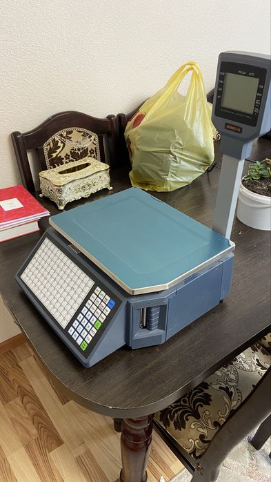 Продам весы Rongta RLS1100