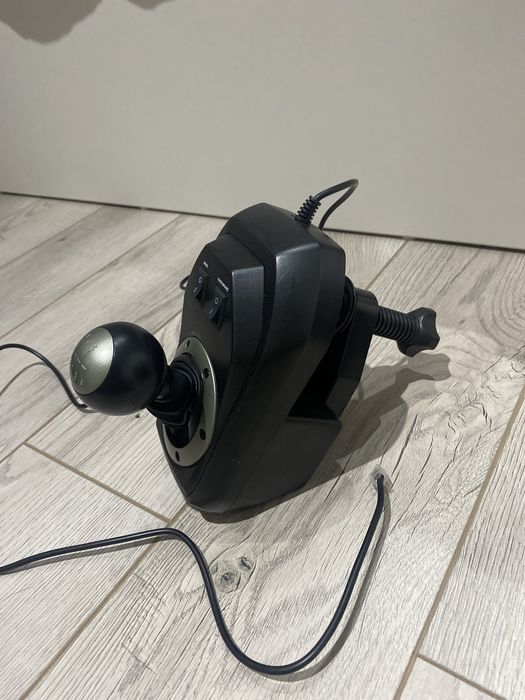 Volan de gaming suzuka wheel F111