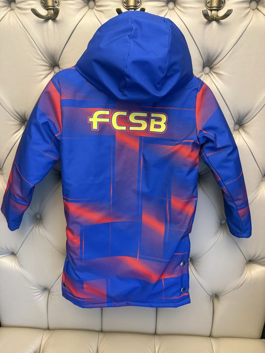 Geaca iarna echipament FCSB 5-6 ani,7-8 ani impermeabila