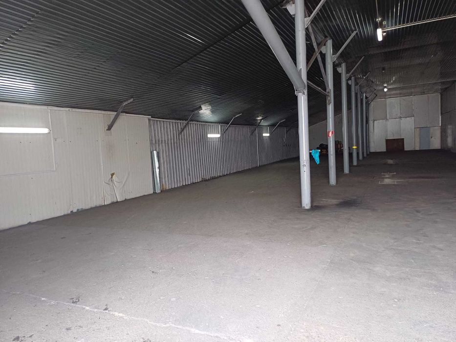 Hala de inchiriat - 440mp / 880mp - 6000 lei - loc. Focsani