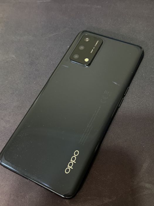 Продается телефон oppo a40.