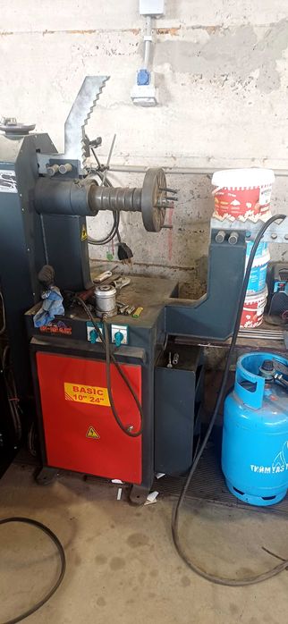 Basic 10"-24" изправяне на джанти.