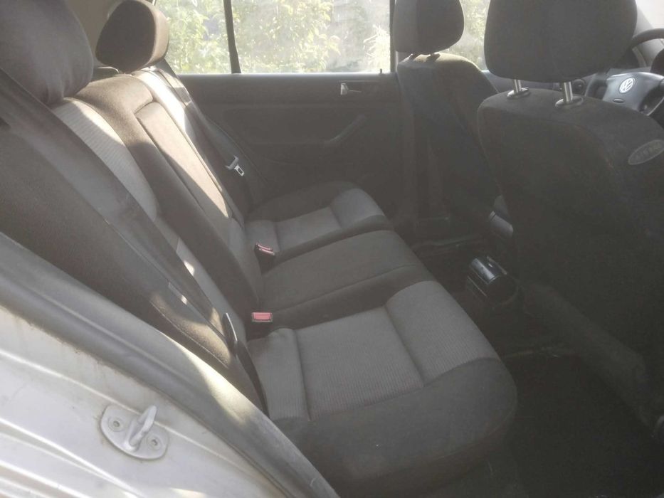 Se vinde golf 4.