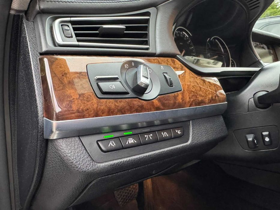 BMW 7 Series 2015 — imagine 5