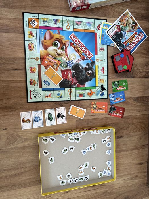 Настолна игра Hasbro Monopoly Junior - Електронно банкиране