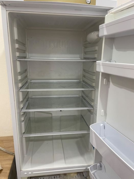 Холодильник indesit