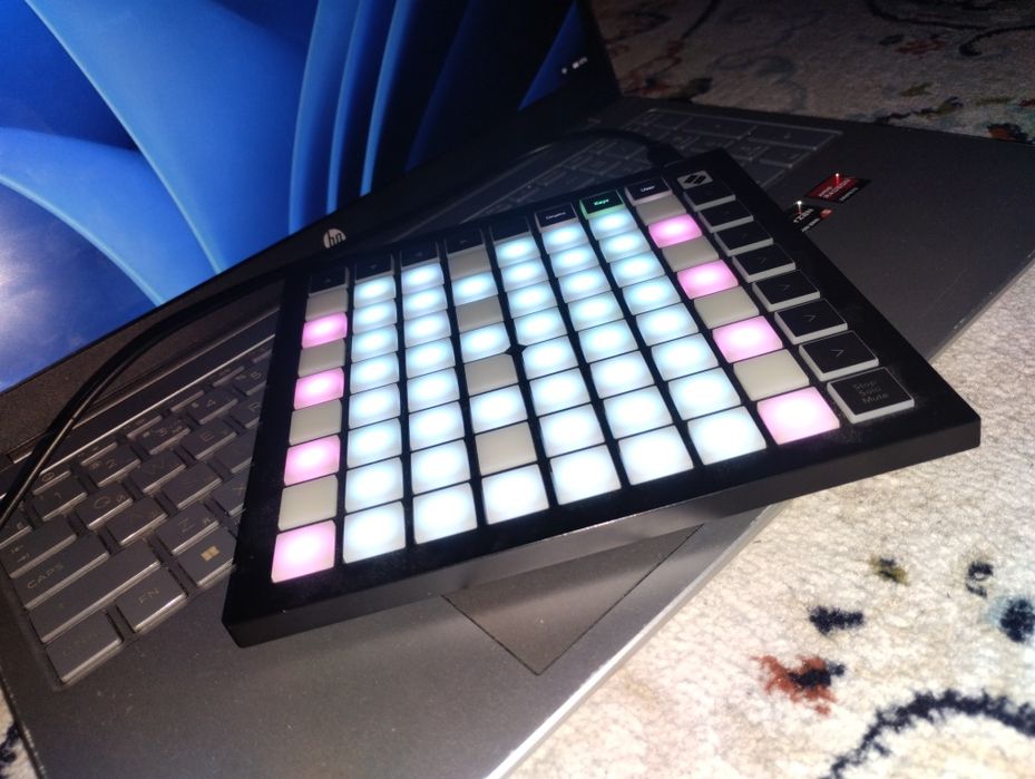 Launchpad mini MK3