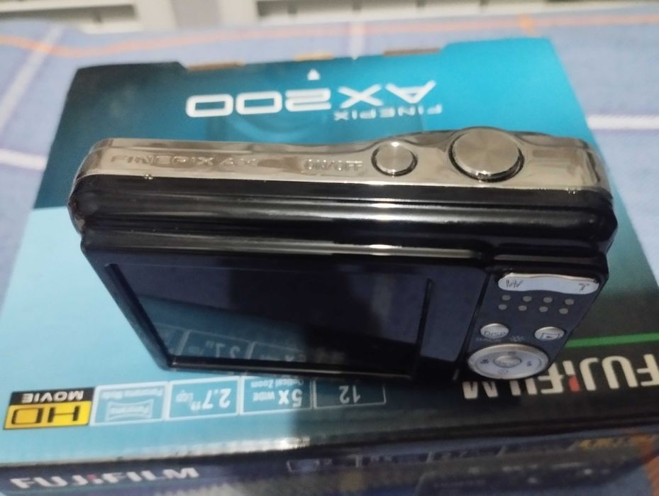 Fujifilm FinePix AX200