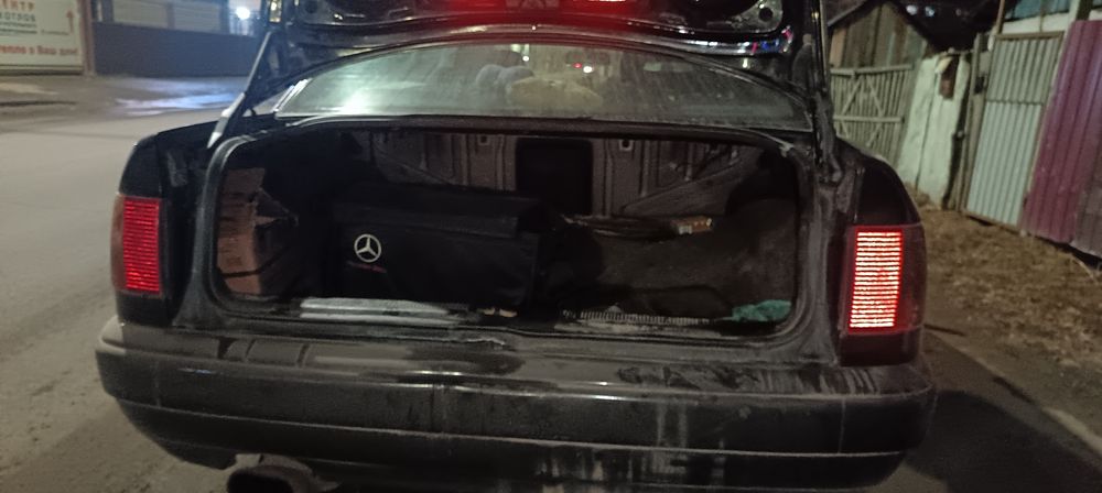 Продам ауди 100 с4