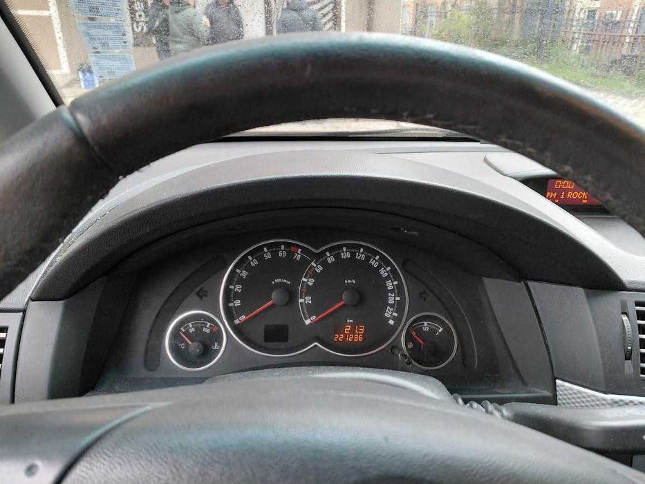 Автомобил Opel Meriva 1.6 Газ-Бензин