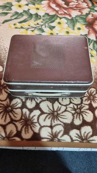 Виниловый проигрователь Юность