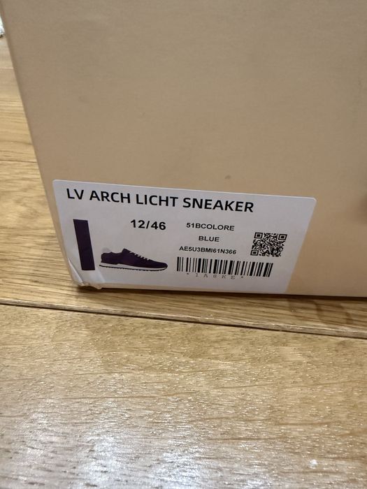 Мъжки обувки LV
