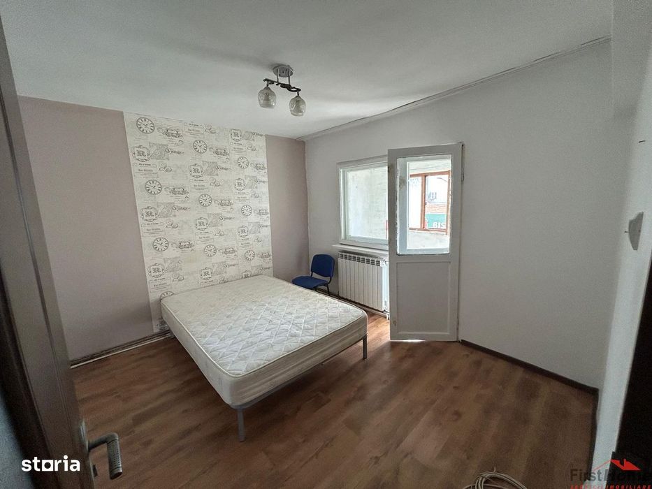 Apartament cu 2 camere de vanzare zona Piata Moldovei
