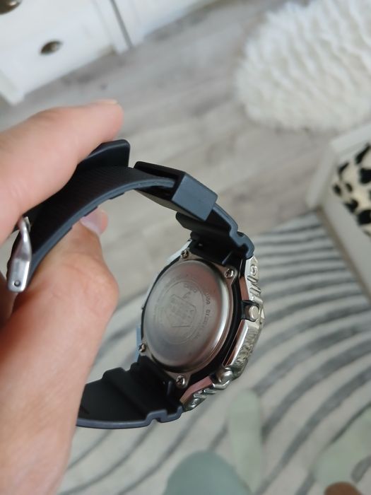 Vand ceasuri fossil si casio g-shock