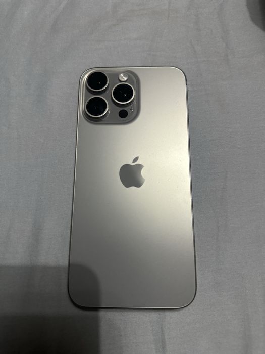 iPhone 15 Pro max/ 512 GB EAC