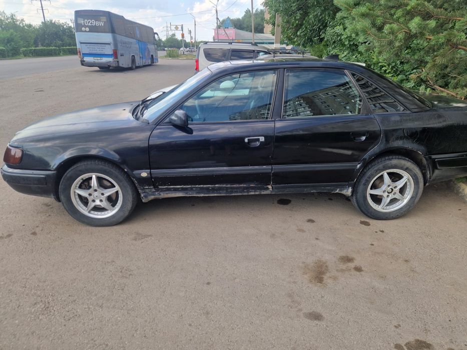 Продам ауди 100