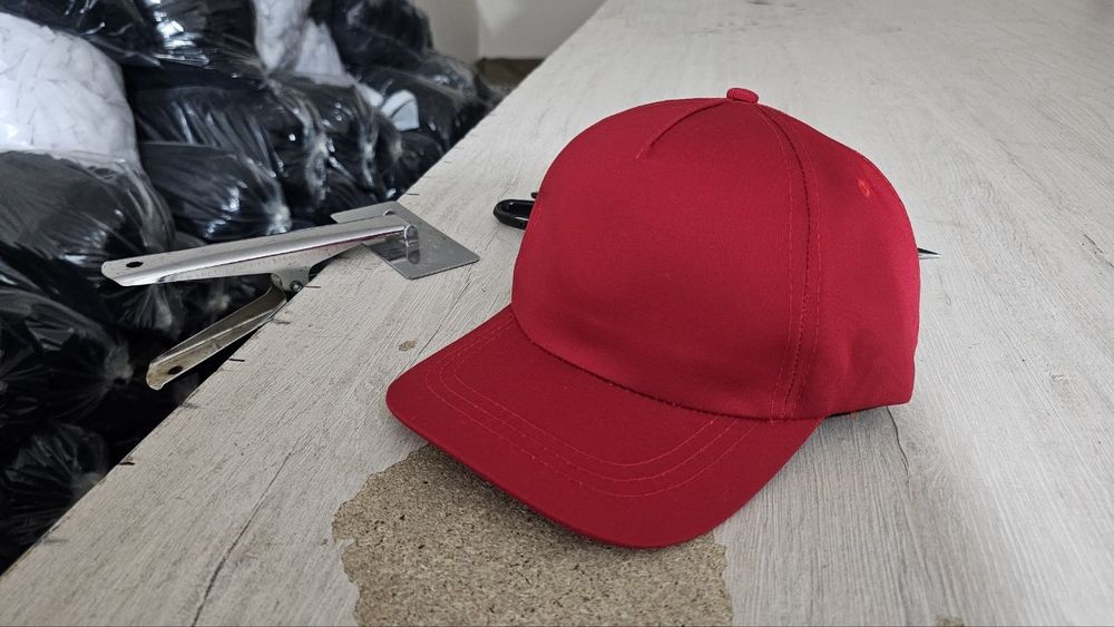 Однотонные хб кепки на заказ оптом и в розницу. Качества отличное.