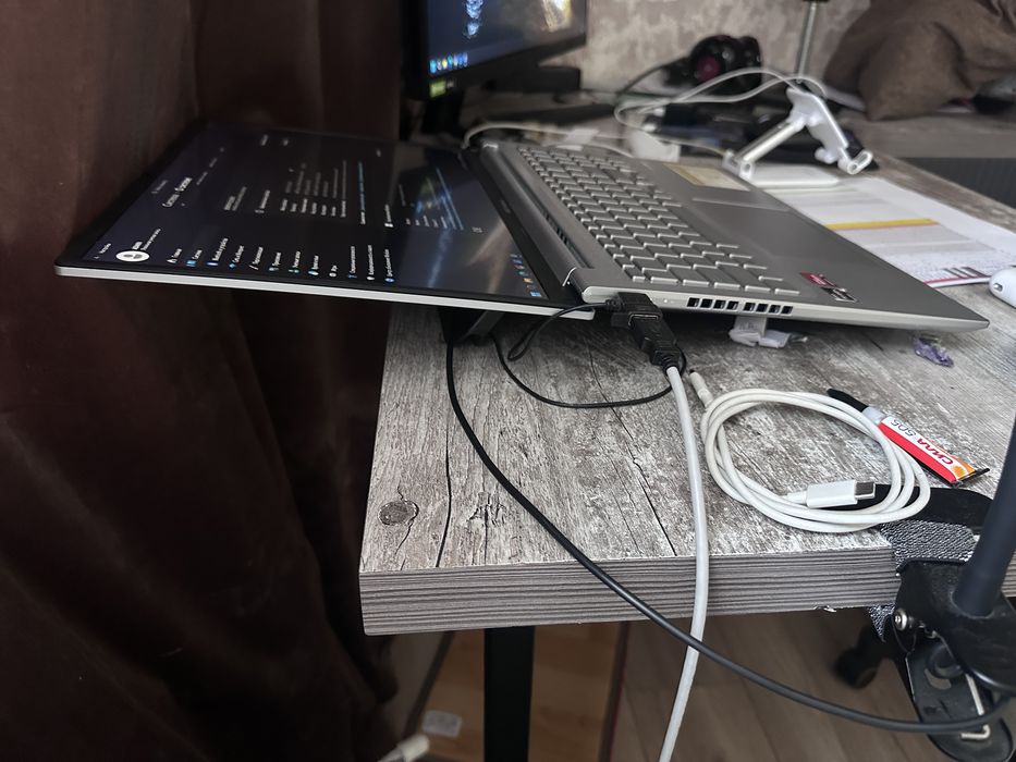 Ноутбук Asus vivobook