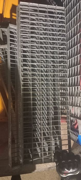 Vand treapta zincate