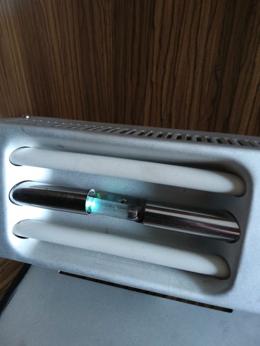 Продам ультрафиолетовую лампу