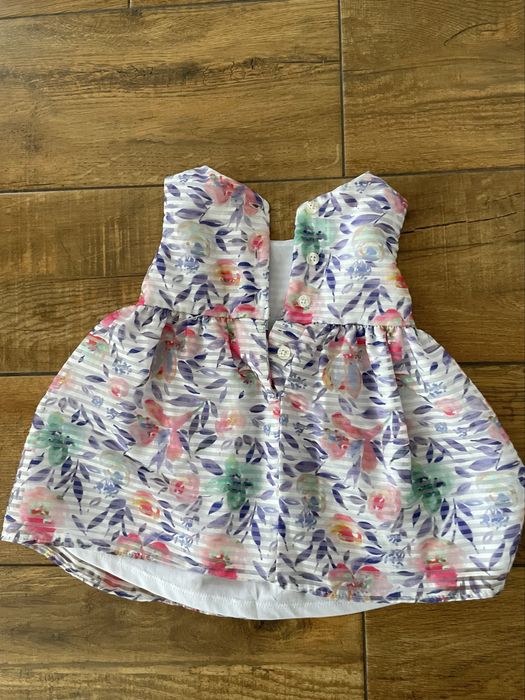Бебешкс рокля на цветя