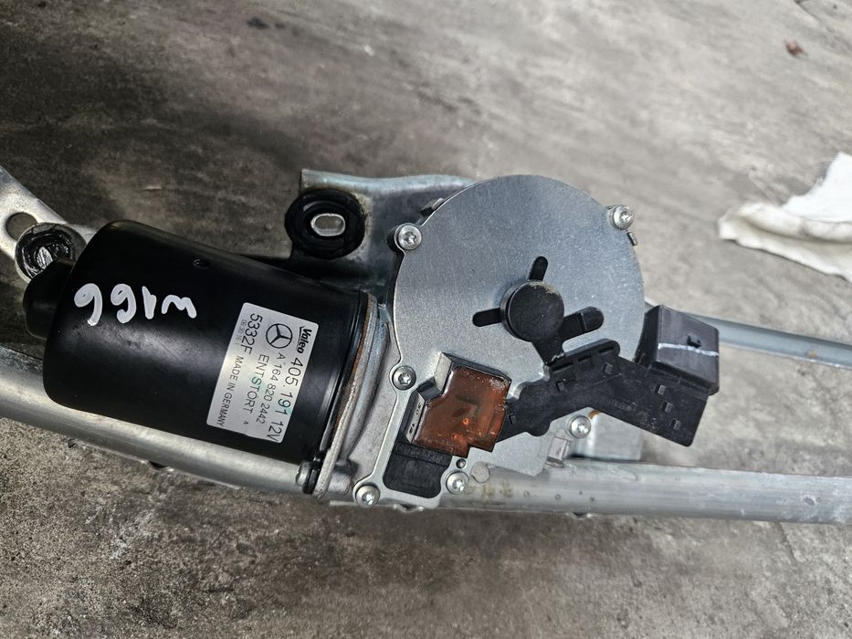 Моторче чистачки за Мерцедес w166 Ml
