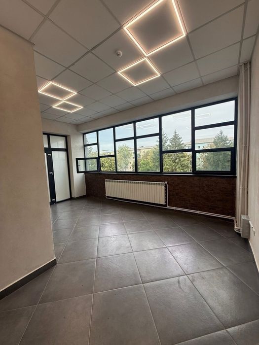 INCHIRIEZ spatiu comercial/ birou/ medical zona centrala Pascani