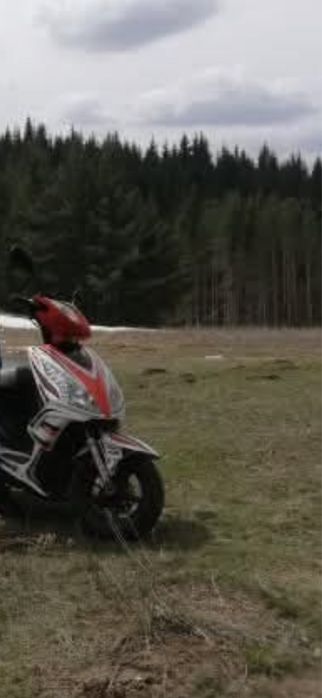 Продавам китаиски скутер 50 кубика цял или за части