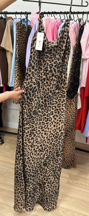 Леопард көйлек сатылады.