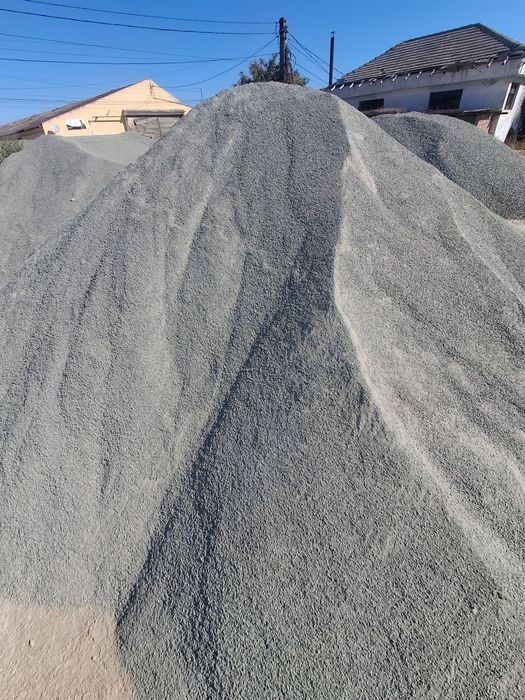 Cariera Ovidiu nisip, piatra ,balastr, pietriș ,cap de miel,pamant.