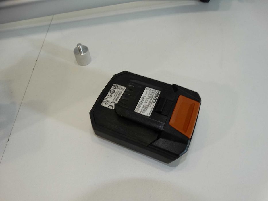 Hilti PM 30 MG - 3D Линеен лазерен нивелир + тринога 1.50 м