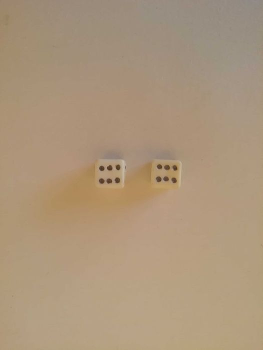 Зарове за игри, пластмасови - само по телефон!