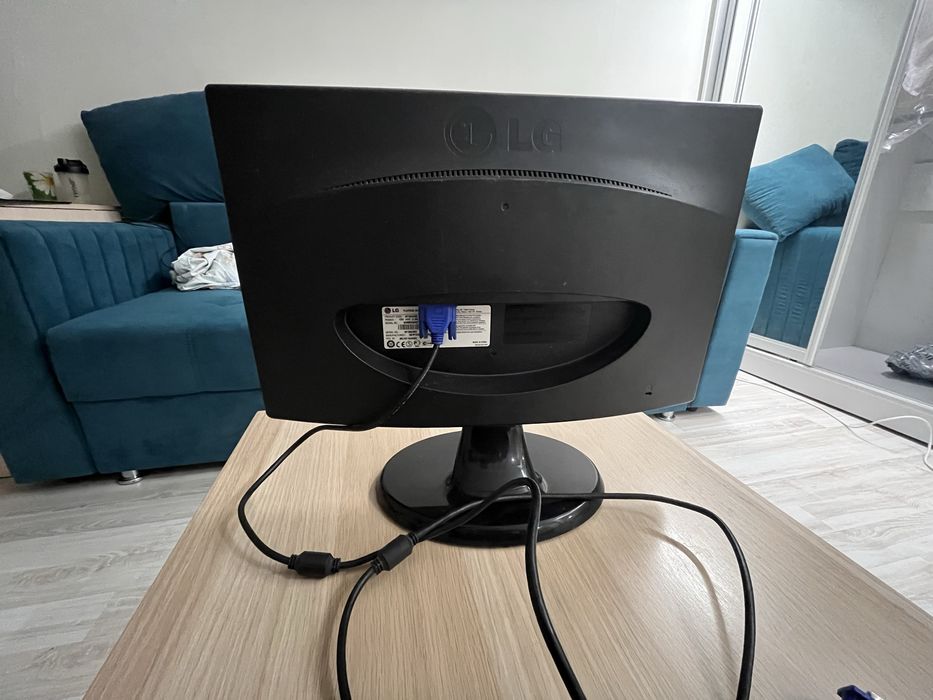 Монитор LG Flatron W1943SV