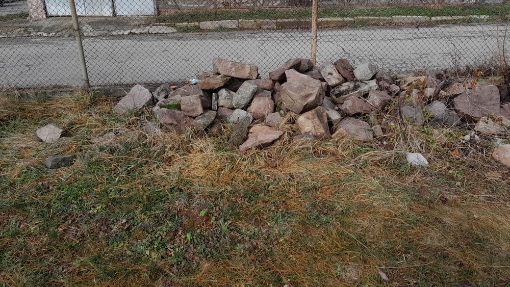 Камъни за основи или дувар