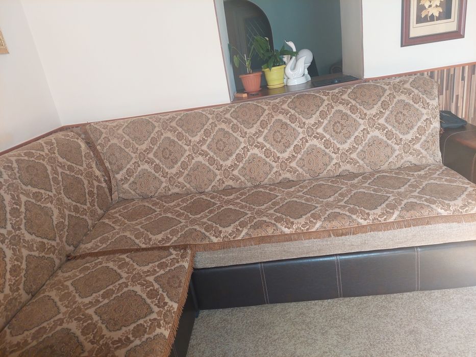 Диван для гостиной