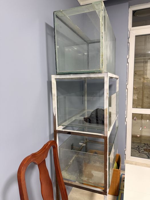 продам аквариум с подставкой